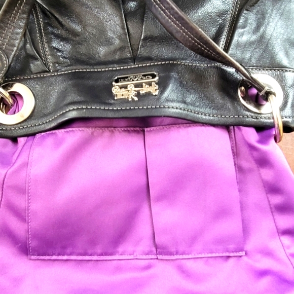 COACH | Black Leather Silver Hardware Shoulder Bag - Picture 9 of 11